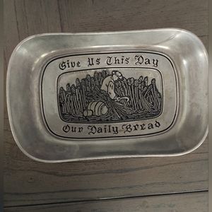 Perfect for Holiday or Family table!  Vintage Metal Bread Tray